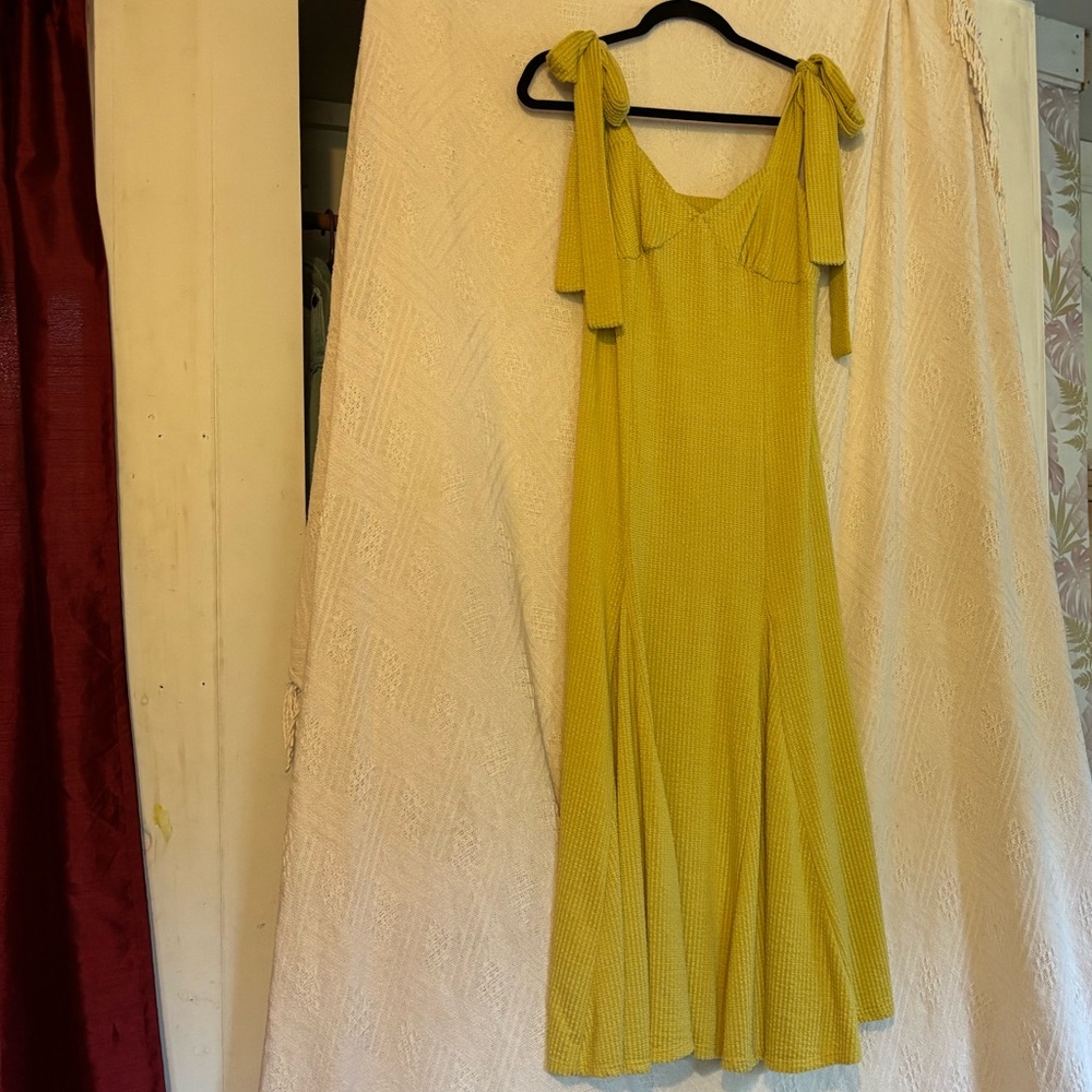 En Saison Bonnie Midi Dress